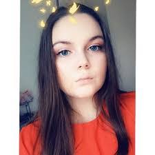 Danielle Hillery's Instagram, Twitter & Facebook