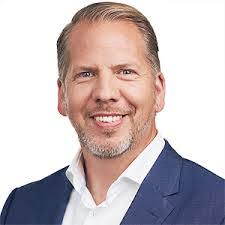 Patrick Breitbach's Instagram, Twitter & Facebook