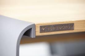 Rheingrun Living R2 Eiche Hier Im Kolner Rheinauhafen Im Showroom Zu Sehen Moderne Und Exclusive Luxus Gartenmobel Gartenmobel Luxus Gartenmobel Muschelkalk