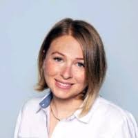 Erin Lazar's Instagram, Twitter & Facebook