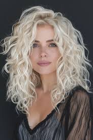 Crystal Kelso's Instagram, Twitter & Facebook