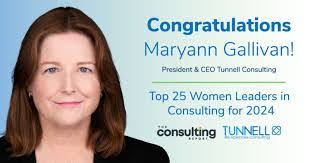 Stacey Bain's Instagram, Twitter & Facebook