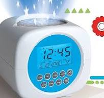 Discovery Kids Sound Machine Alarm Clock with Stars Projection, 6 Nature Sound Soother Therapy Tracks, Temperature and Date Display, Battery-Powered, ...