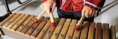 Alat musik ini berasal dari jawa tengah. Mendengarkan Kolintang Alat Musik Khas Tanah Minahasa Indonesia Kaya
