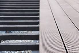 Bankirai en douglas planken, palen en balken. Vor Und Nachteile Von Wpc Terrassendielen