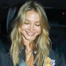 Ruby Stark (@rubyxstqrk)