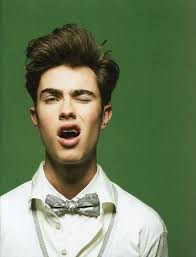 Aaron Adriano (adrianoaaron)