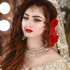 Latest Bridal Hairstyles For Girls In 2020 In 2020 Pakistani Bridal Hairstyles Pakistani Bridal Makeup Bridal Makeup Images