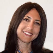 Dena Painter's Instagram, Twitter & Facebook