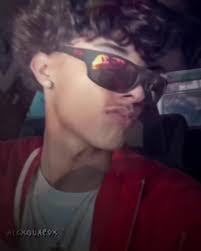 Alex Goral's Instagram, Twitter & Facebook