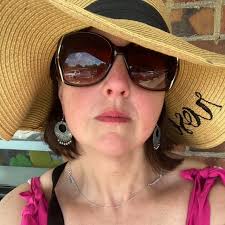 Video posted by Jane Lynch (@janelynchofficial)