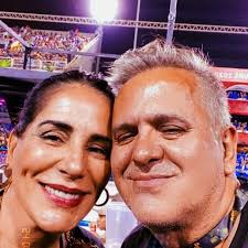Conheca os filhos de carla daniel saiba quem foi o marido da atriz e como ela esta hoje aos 55 anos. Cantor Orlando Morais Marido De Gloria Pires Agradece Apoio Apos Internacao Por Covid 19 Zoeira Diario Do Nordeste