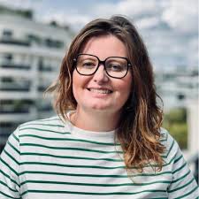 🚀 Une nouvelle page s'ouvre : j'ai l'honneur de prendre la direction du  pôle Études et Insights au sein du groupe HEROIKS Une immense fierté et une  profonde source de gratitude. Rien