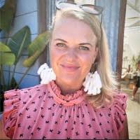 800+ "Gums" profiles