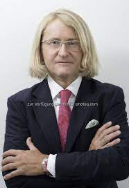 Intraday data delayed at least 15 minutes or per exchange requirements. Peter Czapek Wird Ceo Der Bank Austria Real Invest C Aussendung Bank Austria Real Invest Bild 2713 Immo Deals Statistiken Und News Winter 2012 13