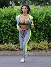 Chloe Khan almost pops out of tiny crop top as she shows off eye-popping  cleavage during outdoor workout session | The Sun