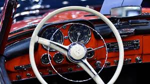 Try inserting the key into ignition and turn the key and the steering wheel left and right all at once. Honda Envisions A Crazy Steering Wheel That Also Controls The Throttle