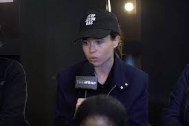 Elliot page‏подлинная учетная запись @theelliotpage 15 апр. Ellen Page Says She Never Intended To Make A Film About Environmental Racism Video