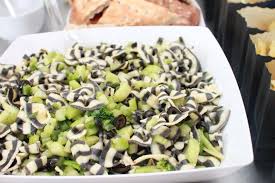 Black And White Bow Tie Pasta Wedding Color Themed Food Black And White Bow Tie Pasta Salad Black And White Pasta Ordered From Amazon Past Bowtie Pasta Salad How To Make Salad Food Themes