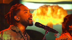 See Miguel's Breezy 'Sky Walker' Performance