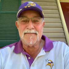 Review of Wisconsin Shaped Broccoli Bites at Kwik Trip