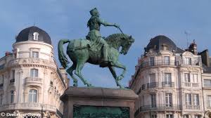 Statue De Jeanne D Arc Place Du Martroi A Orleans Statue Jeanne D Arc Loiret