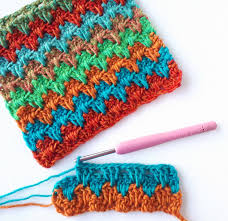 Try to match the color of yarn to where you weave it in. Granny Spike Stitch Crochet Tutorial Annie Design Crochet