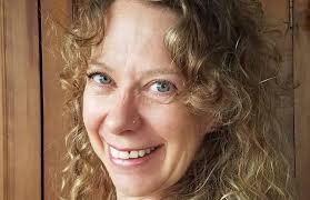 Writer: ​Juliette MacIver