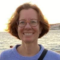 Tracy Stapleton's Instagram, Twitter & Facebook