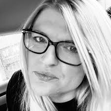 People — We grow healthy brands through clear strategic thinking, stand-out  branding, packaging design, and effective advertising campaigns.