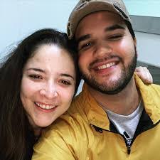 Jean Henriquez's Instagram, Twitter & Facebook