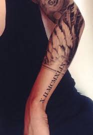 Tattoo Oberarm Flugel Zahlen Tattoos Arm Mann Unterarm Tattoo Frauen Tattoos Manner