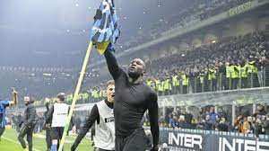 Learn all the details about lukaku (romelu menama lukaku), a player in inter for the 2020 season on as.com. Ein Neuer Konig Ist In Der Stadt Grenzecho