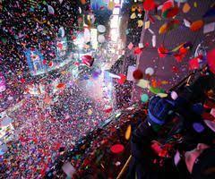 Times Square New Year S Eve New York New Years Eve New Years Eve Celebration Around The World