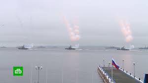 Кроме того, парад вмф состоялся и на камчатке. V Den Vmf Vo Vladivostoke Pokazali Boevuyu Mosh Korablej Ntv Ru