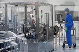 Ba liệu pháp còn lại là thuốc trị sốt rét chloroquine và hydroxychloroquine; Nga Chuáº©n Bá»‹ Tung Ra Thá»‹ TrÆ°á»ng Thuá»'c Ä'iá»u Trá»‹ Covid 19 Thá»ƒ Nháº¹ Baotintuc Vn