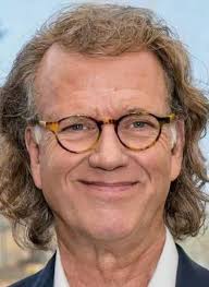 🌹I couldn't stop listening and watching about Andre Rieu.🌹 André Rieu