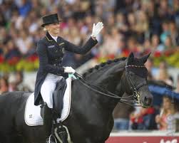 Dritte wurde die sechsmalige olympiasiegerin isabell werth aus. Jessica Von Bredow Werndl Bevallen Van Zoon Horses Nl
