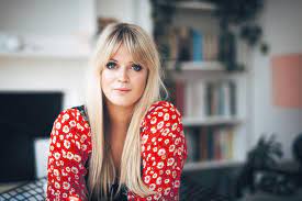 Writing about her love and life experiences in her 20s. Dolly Alderton Im Interview Diese Blondine Mussen Sie Einfach Kennen Gala De