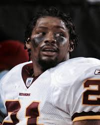 HAPPY BIRTHDAY SJD!! The defensive lineman turns 30 today! Happy to have  him back