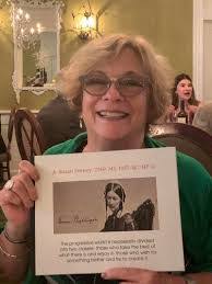 Beth Menefee's Instagram, Twitter & Facebook