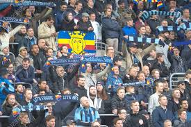 Den naturliga samlingsplatsen för alla som är intresserade av fotboll, hockey, motor och bandy. Stockholm Sweden May 15 2017 Dif Fans At The Match Between Djurgarden If And Ifk Goteborg At The Tele2 Arena Dif Won With 1 0 Stock Photo Picture And Royalty Free Image Image 79770983