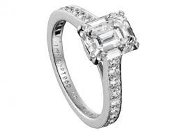 Des bagues de légende, des grands classiques de la bijouterie, jusqu'aux. Anelli Di Fidanzamento Cartier Solitaire 1895 In Platino Anelli Di Fidanzamento Cartier Anelli Di Fidanzamento Anelli