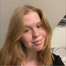 Julia Haugaard i personer