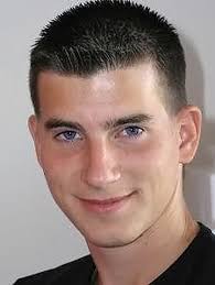 The style features short strands on top that sit in an upright position. Crew Cut Hairstyles 15 Stylish Crew Cuts For Men How To Style Atoz Hairstyles