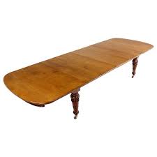 Shop for vintage victorian dining tables at auction, starting bids at $1. Antique English Early Victorian Oak Extending Dining Table And 5 Leaves For Sale At 1stdibs