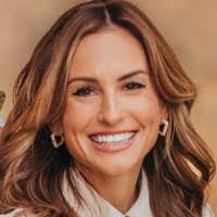 Jennine Brown's Instagram, Twitter & Facebook