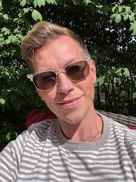 Last night I was at a casino with my family. We were playing roulette and  lovely woman taps me