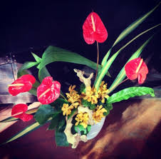 En ikebana florería celebramos el amor en todas sus formas, y qué mejor que hacerlo a través de nuestro trabajo? Design Crush Ikebana Petal S Edge Floral Design