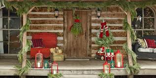 This Gorgeous Georgia Cabin Puts Log Homes Everywhere To Shame Front Porch Christmas Decor Outdoor Christmas Decorations Christmas Decorations Rustic